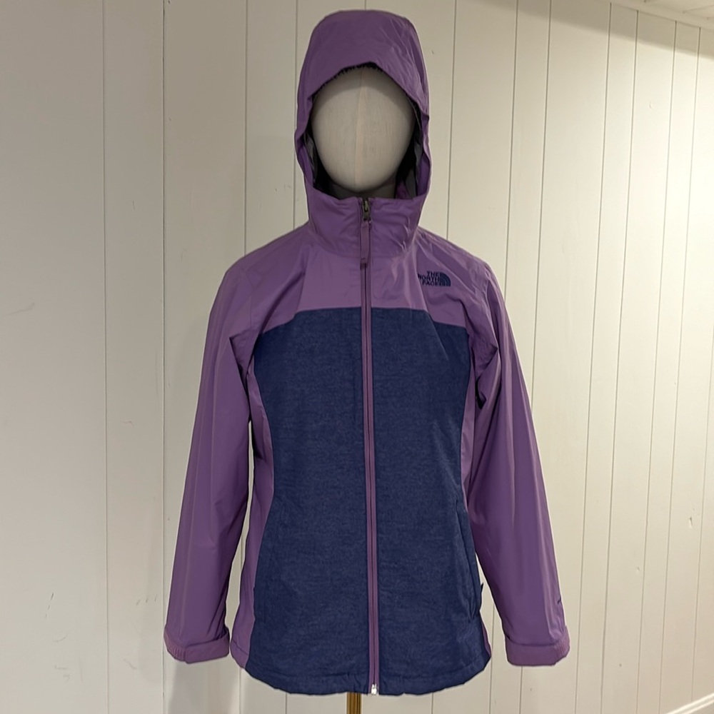 EUC Girls’ Northface ski jacket with fleece liner size L 14/16